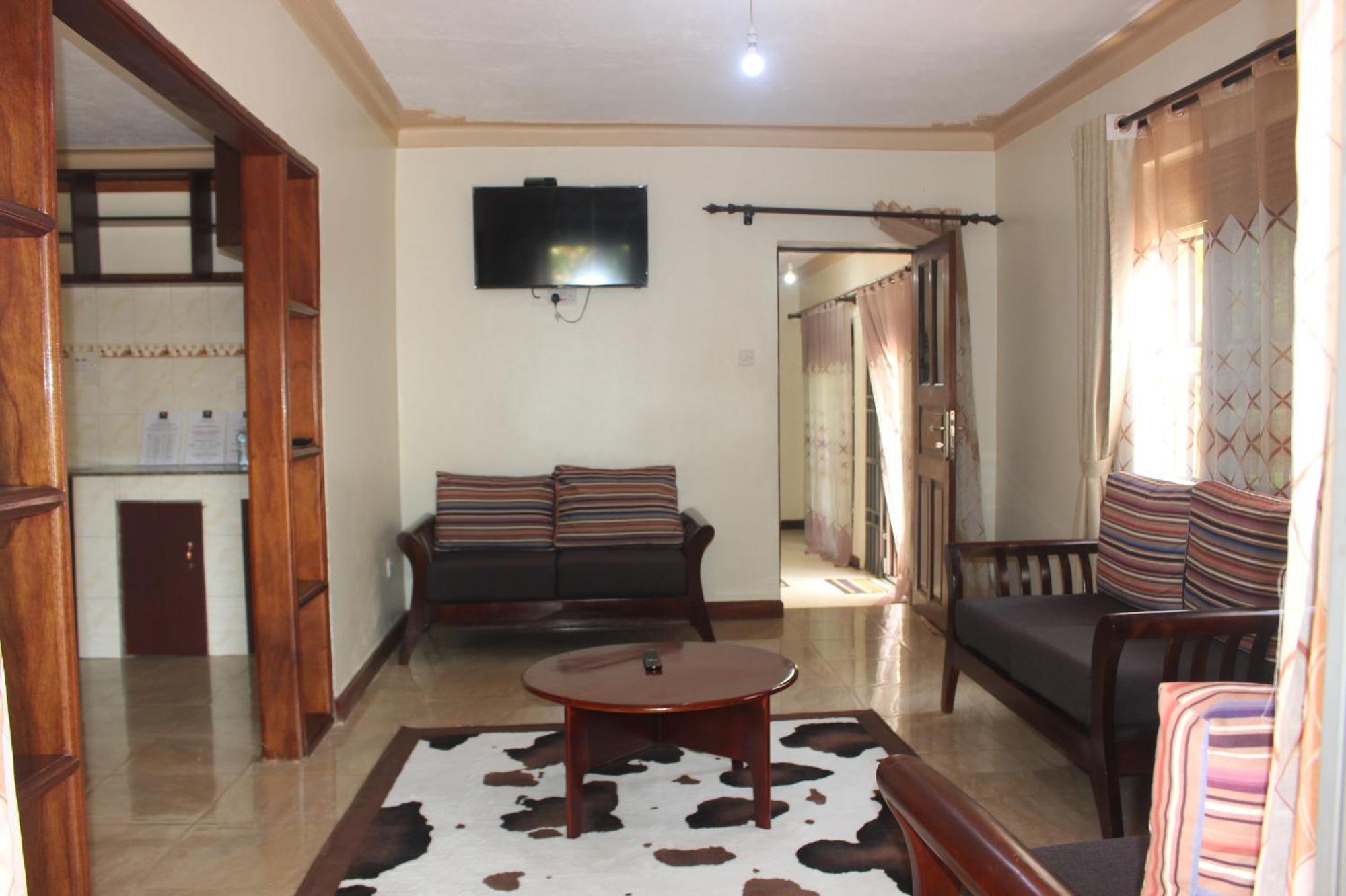 Montane Safaris Hotel Fort Portal Exterior photo